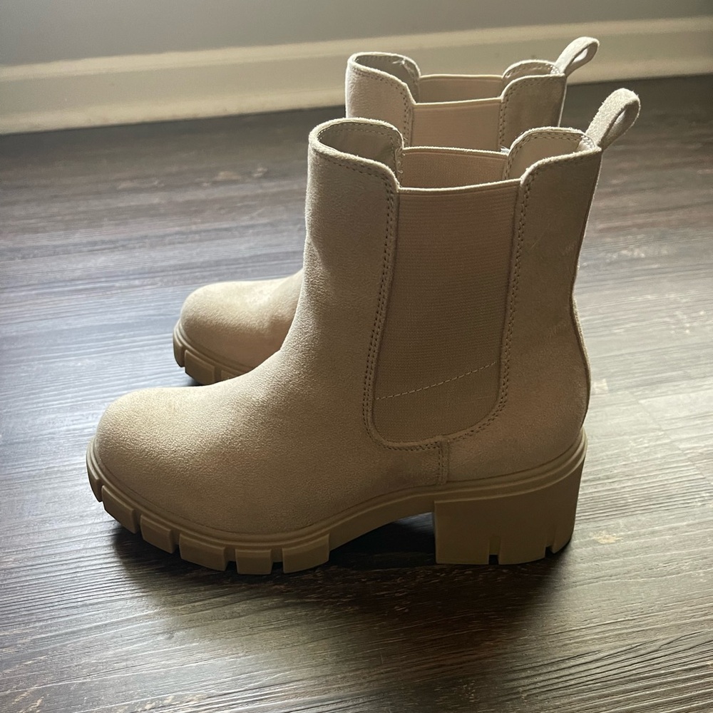 Madden Girl Nude Suede Chelsea Boots